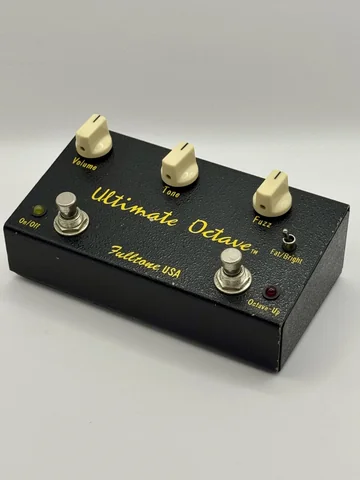 Fulltone Ultimate Octave Fuzz/Octaver Педал Втора Употреба