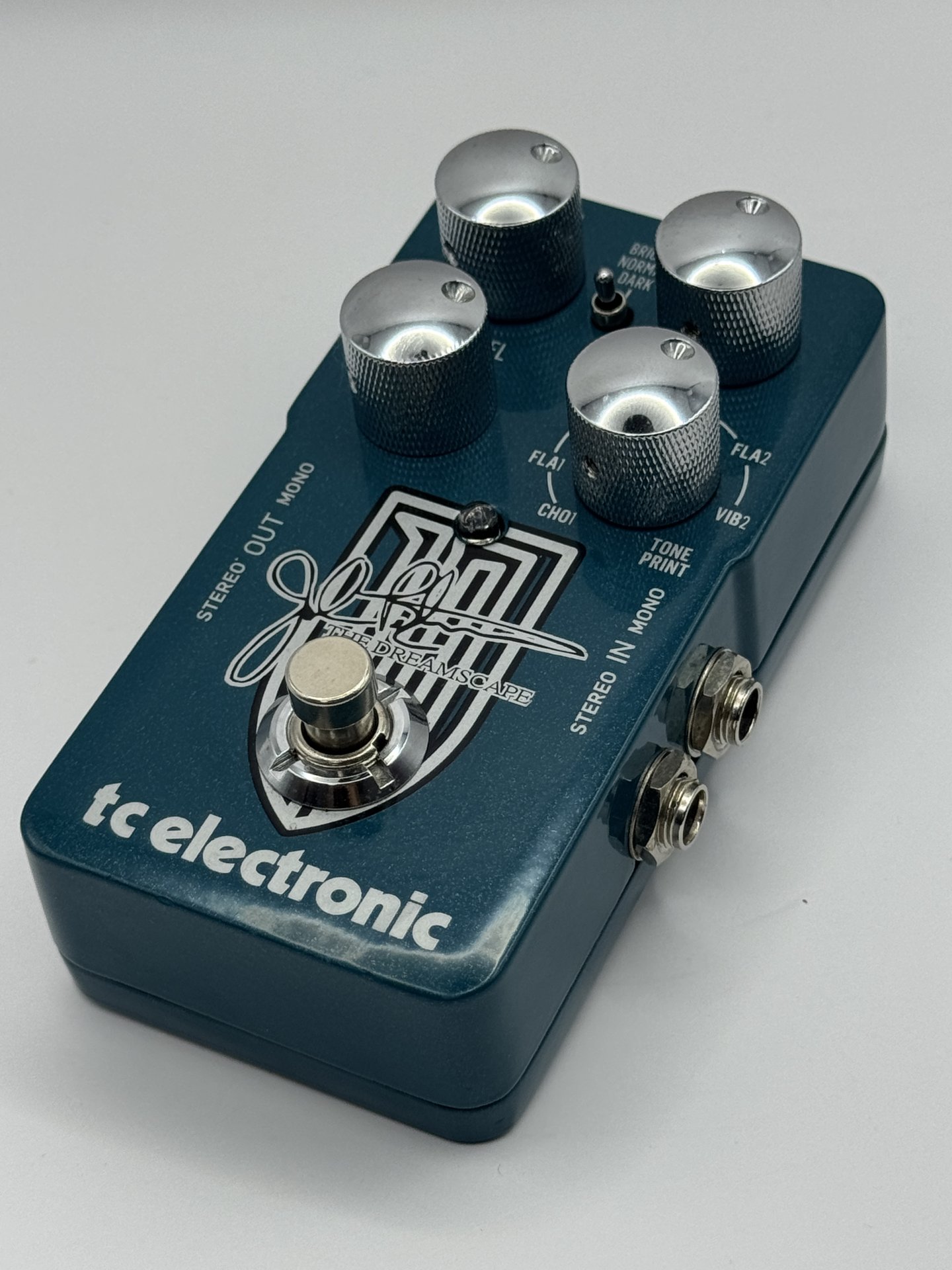 TC Electronic The Dreamscape (John Petrucci Signature) Multi-Effect/Reverb/Flanger/Vibrato/Modulation Процесор Втора Употреба