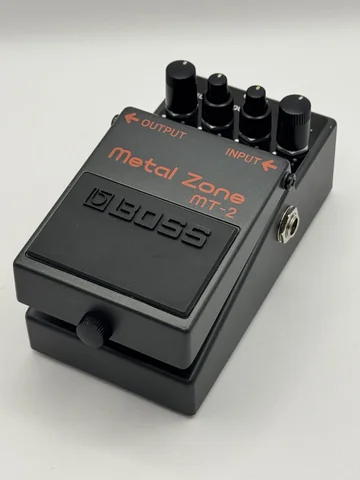 BOSS MT-2 Distortion Педал Втора Употреба